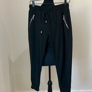 R Sofia Black Jogger Pants with Zipper Pockets size M Women’s
